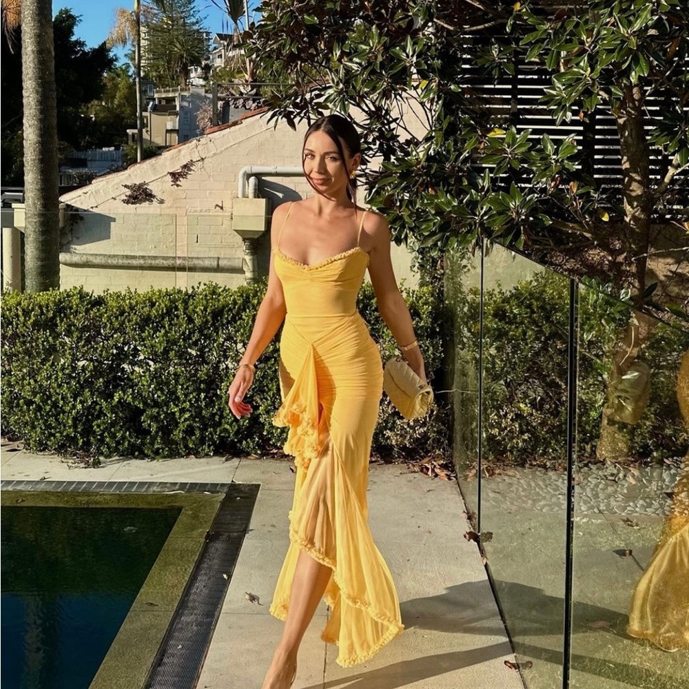 House of CB Gabbi Ruffle Mesh High-Low Cocktail Wedding Ruffled Dress Yellow XS - Picture 2 of 4
